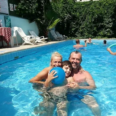 Hotell Gallion 2*
