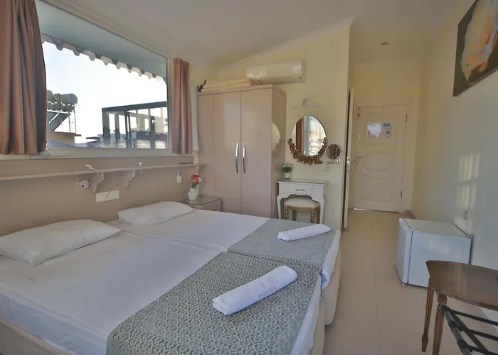 Gallion Hotel 2*