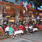 Gallion Hotel