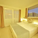 Gallion Hotel