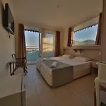 Gallion Hotel