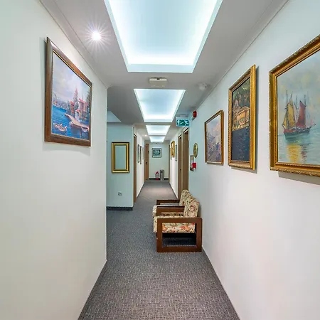 Gallion Hotel